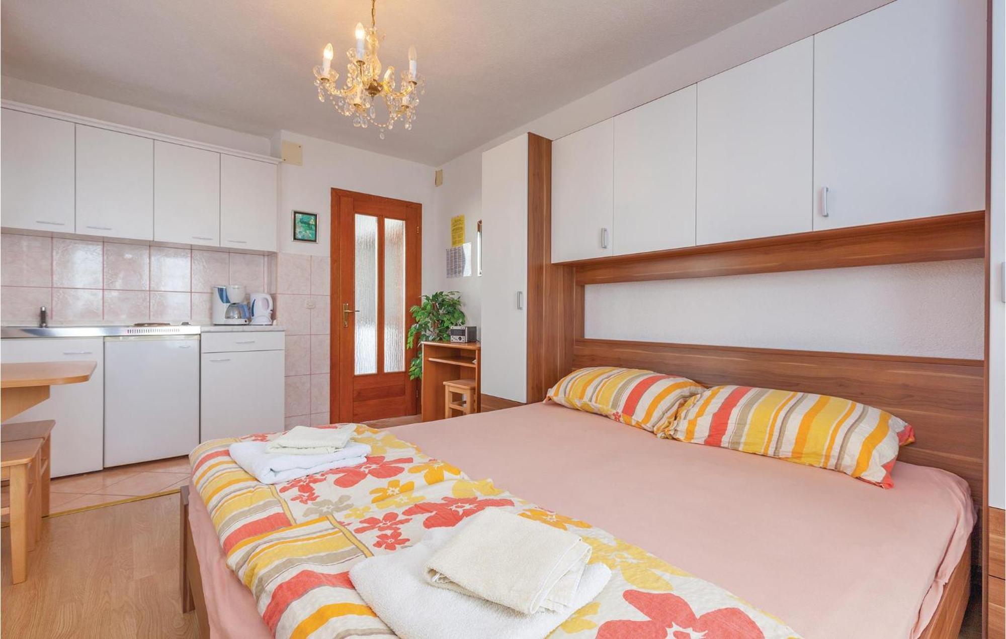 Nice Apartment In Crikvenica With Kitchen Exterior photo