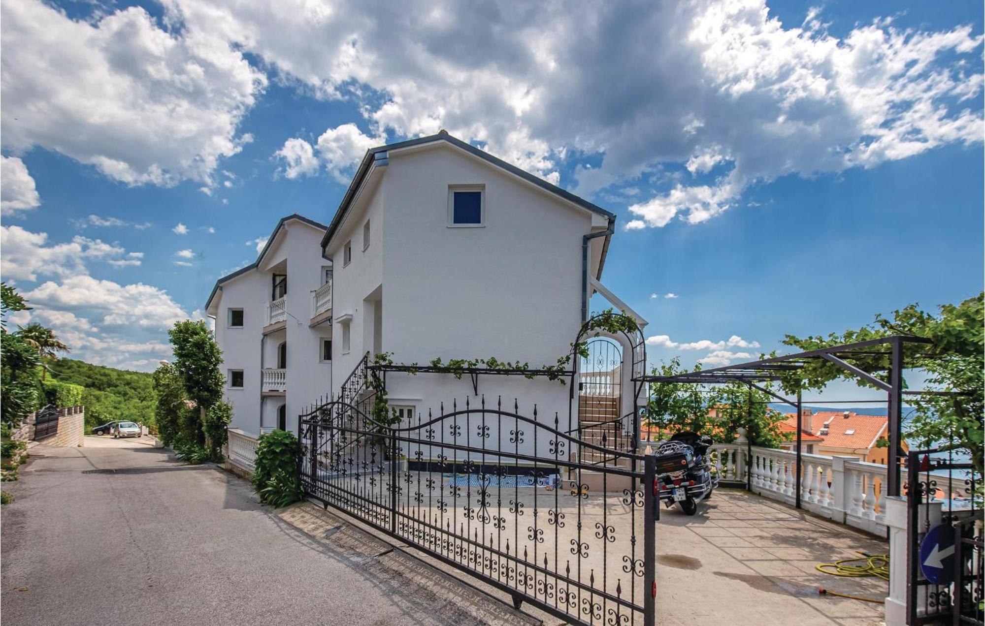 Nice Apartment In Crikvenica With Kitchen Exterior photo